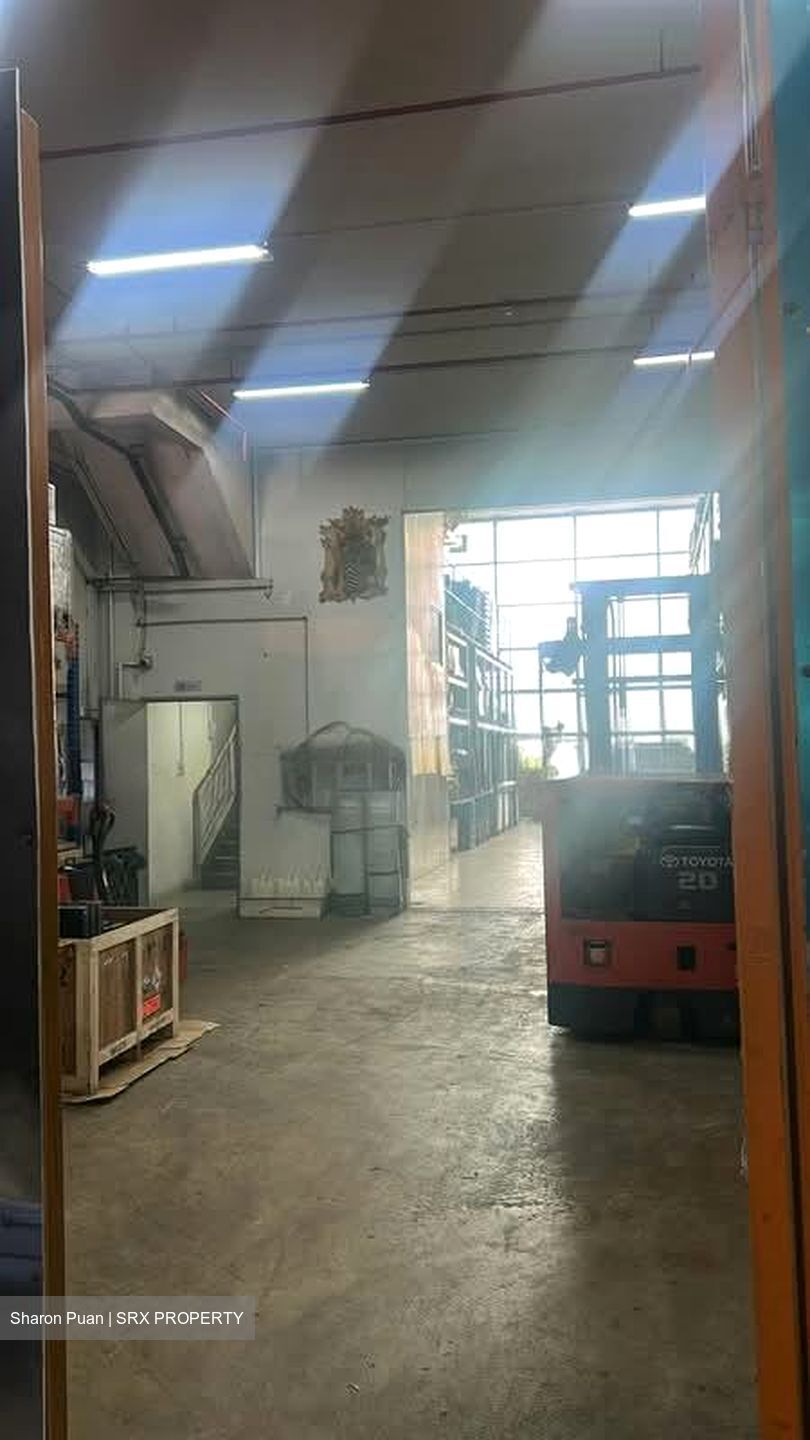 Enterprise Hub (D22), Factory #580606431